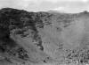 Etna, il cratere a pozzo la Cisternazza, sullo sfondo il con...