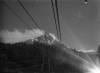 Cavi della teleferica a Cortina d'Ampezzo