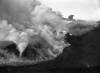 Etna eruzione del 1923, fessura eruttiva in forte degassamen...