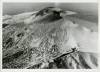 Ripresa aerea dell'Etna con vista da nord-est del cono sommi...